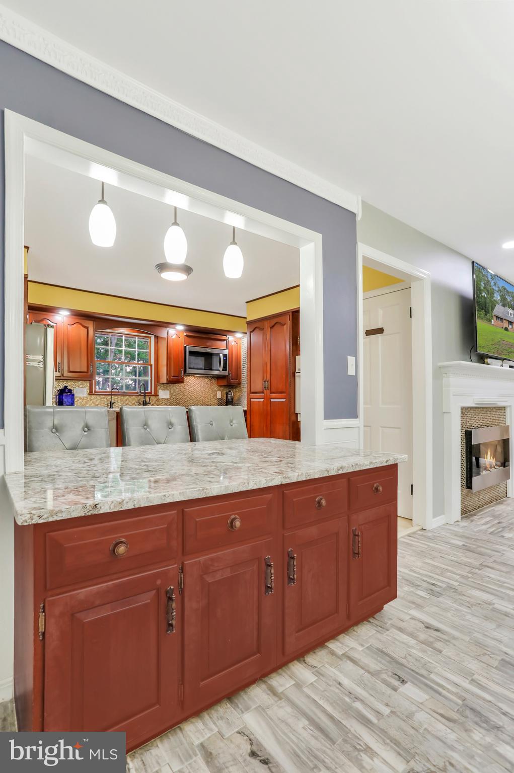 9611 Shimpstown Road Mercersburg, PA 17236 - Photo 19 of 147 Breakfast Nook / Embedded Buffet & Exotic Granite