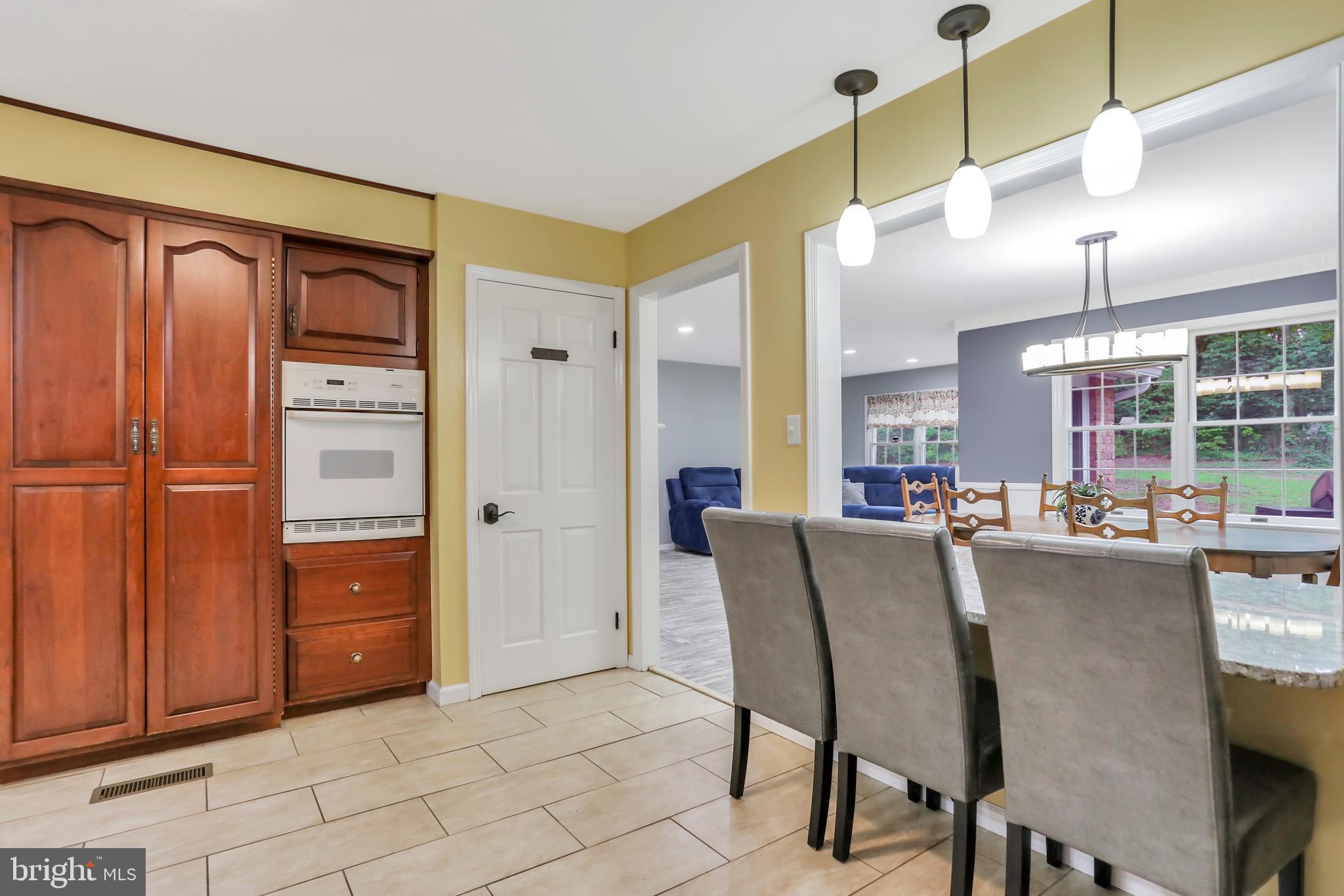 9611 Shimpstown Road Mercersburg, PA 17236 - Photo 23 of 147 Access to Lower Lounge; Additional Seating