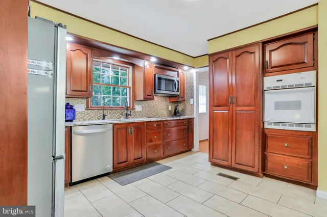 $527,500 | 9611 Shimpstown Road, Mercersburg, PA 17236