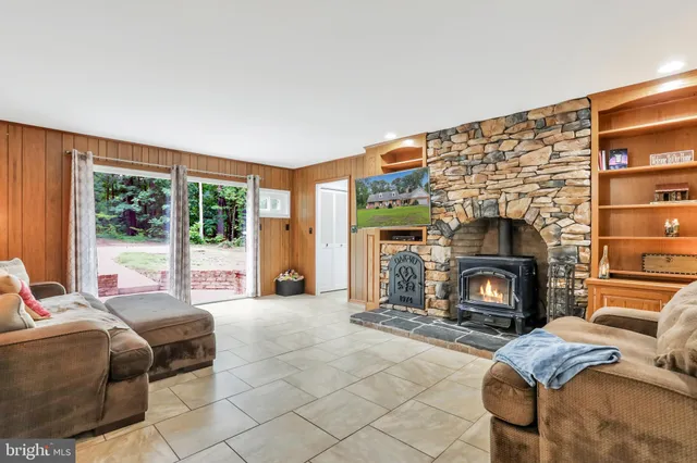 $527,500 | 9611 Shimpstown Road, Mercersburg, PA 17236