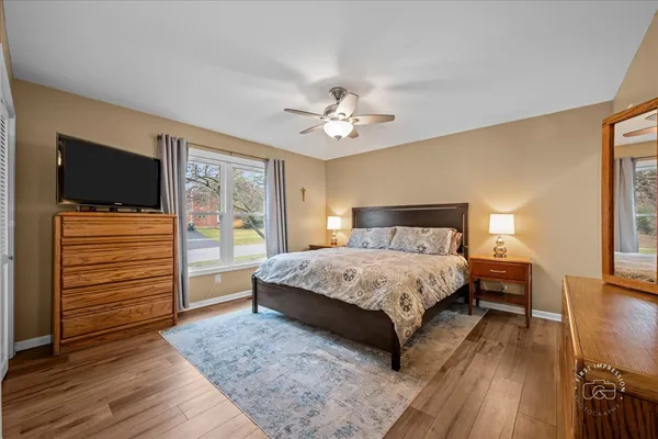 $635,000 | 701 Viking Drive, Batavia, IL 60510