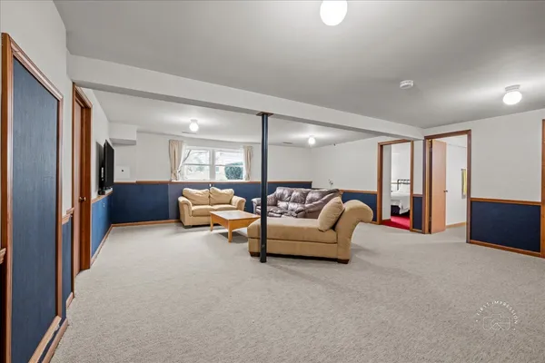 $635,000 | 701 Viking Drive, Batavia, IL 60510