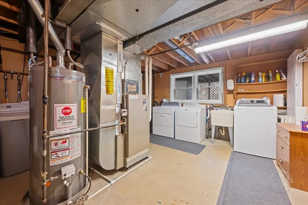 $635,000 | 701 Viking Drive, Batavia, IL 60510