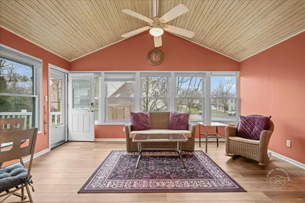 $635,000 | 701 Viking Drive, Batavia, IL 60510