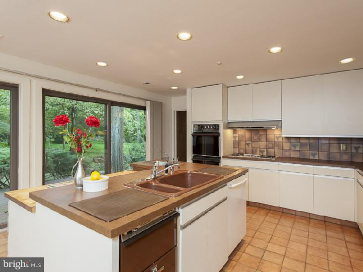 910 Stuart Road Princeton, NJ 08540 - Photo 12 of 25