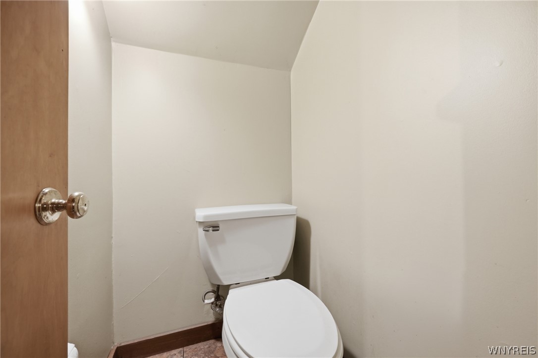 1 Hunters Lane Amherst, NY 14221 - Photo 34 of 40