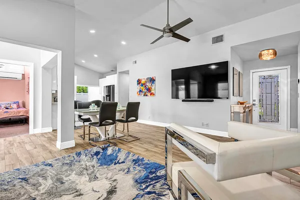 $4,700 | 19119 Winslow Terrace, Boca Raton, FL 33434