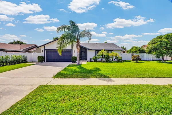 $4,700 | 19119 Winslow Terrace, Boca Raton, FL 33434