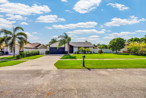 $4,700 | 19119 Winslow Terrace, Boca Raton, FL 33434