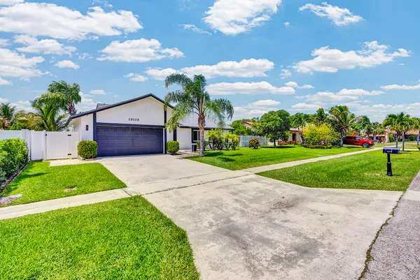 $4,700 | 19119 Winslow Terrace, Boca Raton, FL 33434