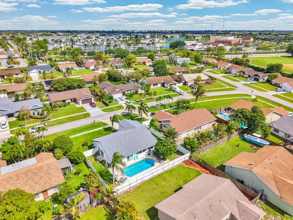 $4,700 | 19119 Winslow Terrace, Boca Raton, FL 33434