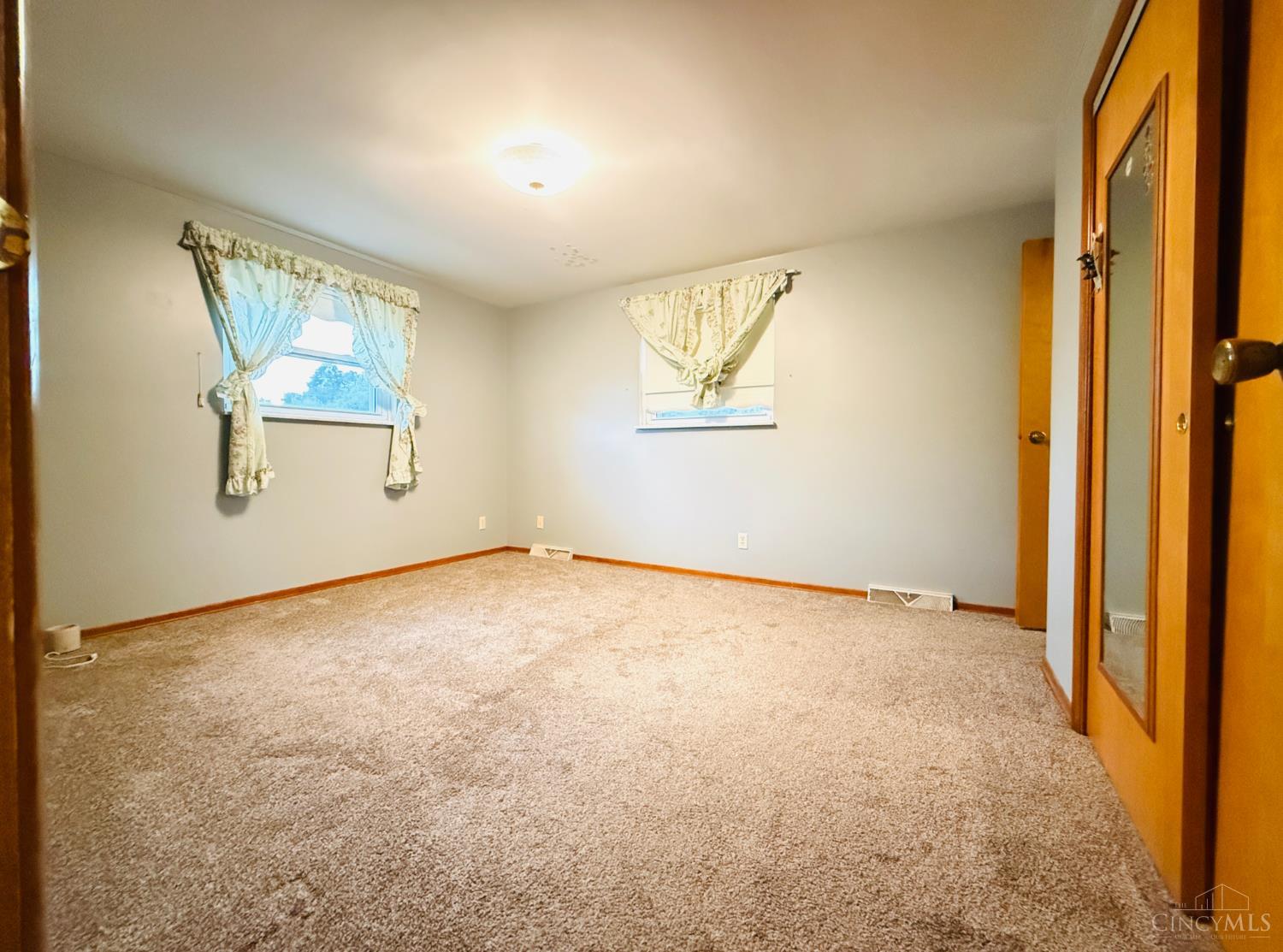 3762 Ridgedale Drive Cincinnati, OH 45247 - Photo 20 of 31