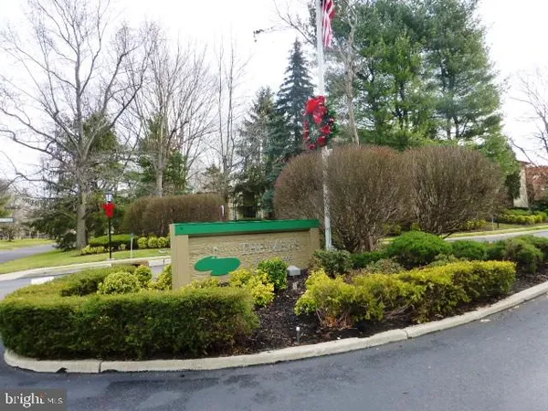$2,000 | 403 A Cypress Point Circle, Mount Laurel, NJ 08054