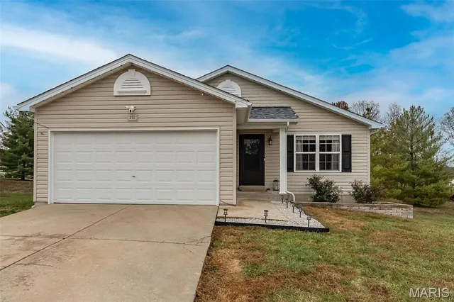 $235,000 | 212 Gentle Pine Lane, Winfield, MO 63389