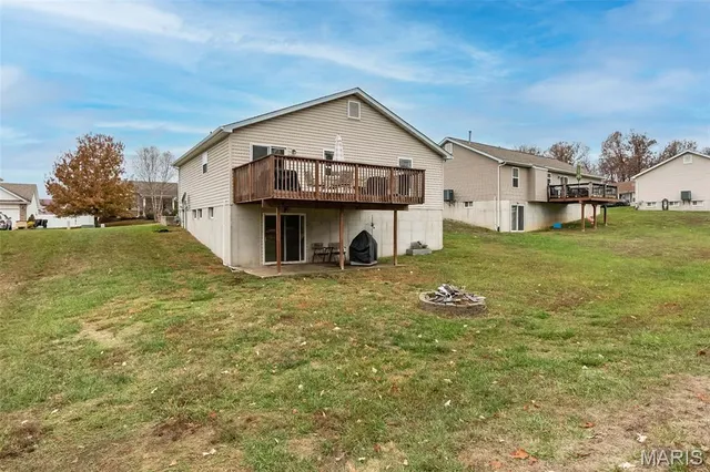 $235,000 | 212 Gentle Pine Lane, Winfield, MO 63389