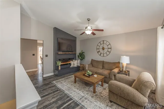 $235,000 | 212 Gentle Pine Lane, Winfield, MO 63389