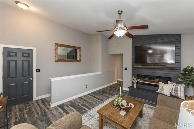 $235,000 | 212 Gentle Pine Lane, Winfield, MO 63389