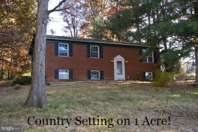 9335 Lees Ridge Road Warrenton, VA 20186 - Photo 1 of 25 Exterior (Front)