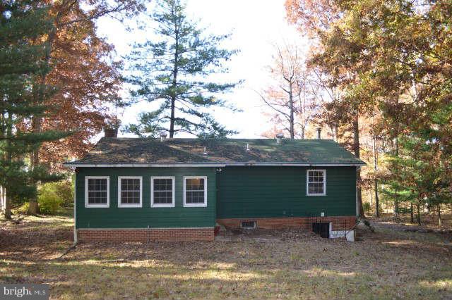 9335 Lees Ridge Road Warrenton, VA 20186 - Photo 21 of 25 Exterior (Rear)