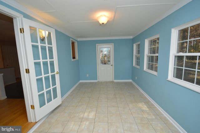 9335 Lees Ridge Road Warrenton, VA 20186 - Photo 8 of 25 Sunroom