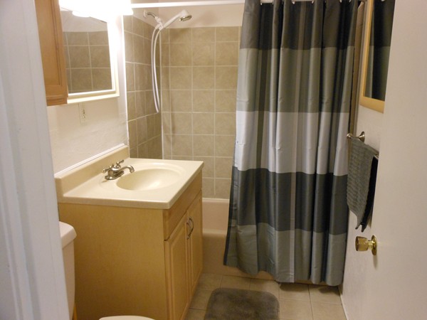 57 Jacqueline Road, Unit 11 Waltham, MA 02452 - Photo 13 of 21 Gallery Image 13