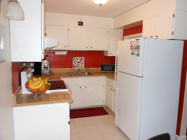 57 Jacqueline Road, Unit 11 Waltham, MA 02452 - Photo 2 of 21 Gallery Image 2