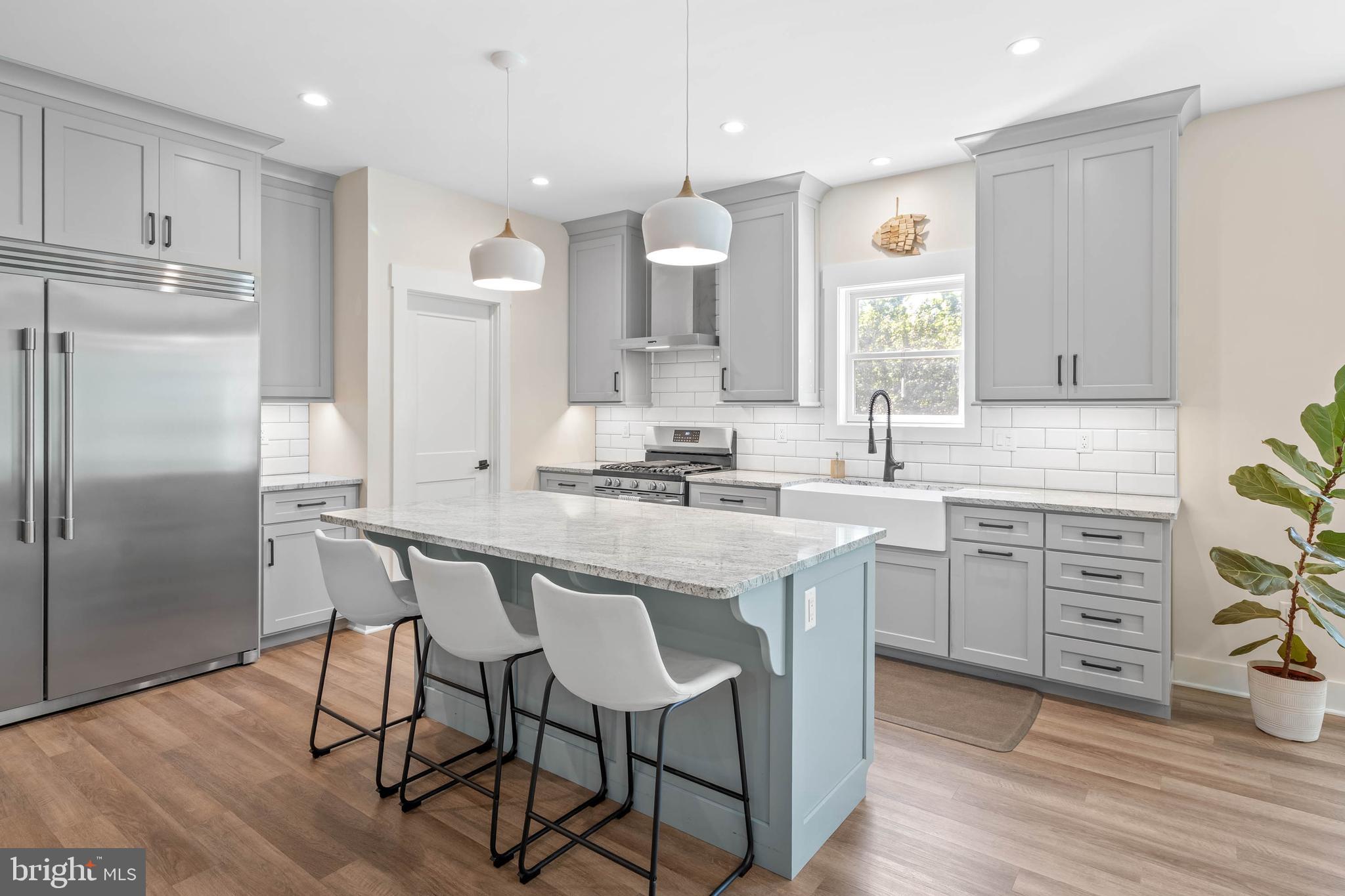 38155 Muddy Neck Road Ocean View, DE 19970 - Photo 23 of 67 Plenty of seating