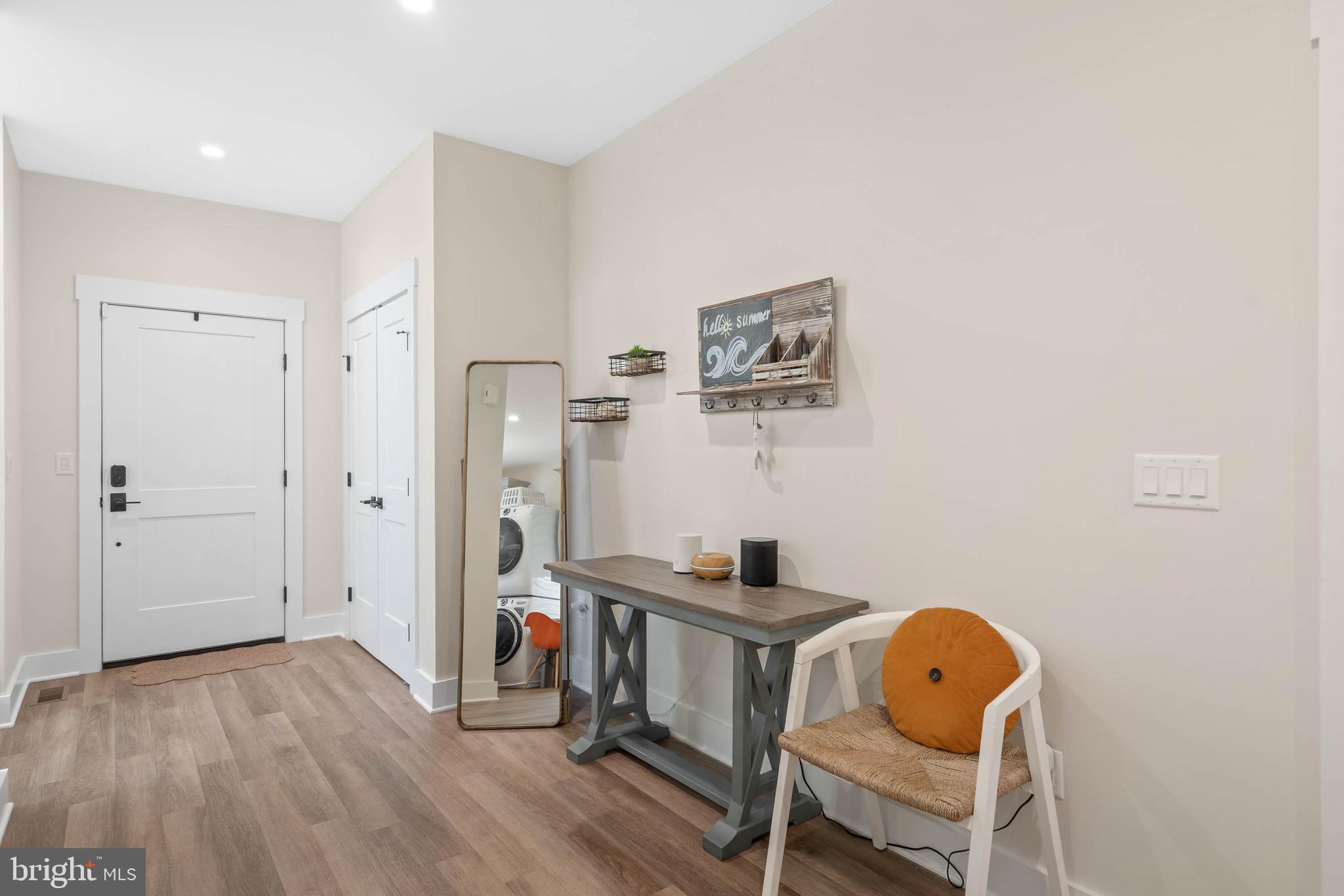 38155 Muddy Neck Road Ocean View, DE 19970 - Photo 8 of 67 Main floor entry