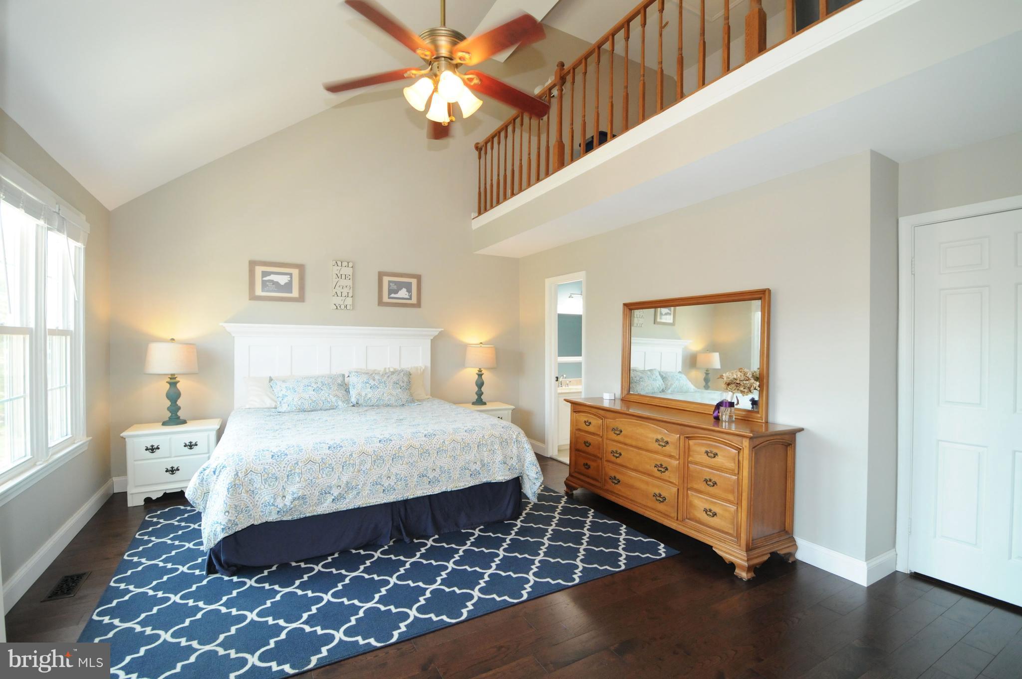 6364 English Ivy Way Springfield, VA 22152 - Photo 13 of 30 MASTER; REAL HARDWOOD PLUS VAULTED CEILING
