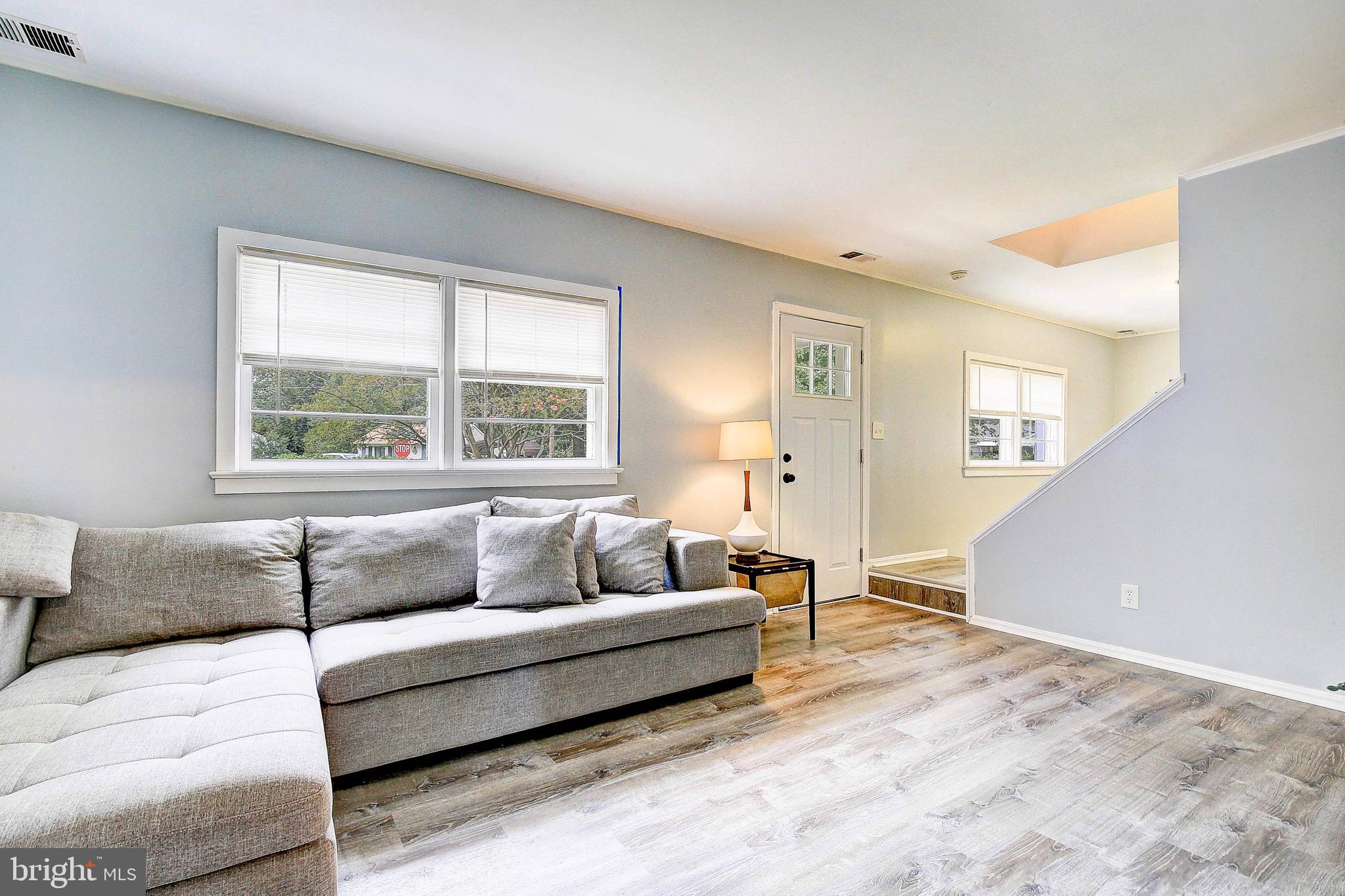 707 Kingfisher Road Deale, MD 20751 - Photo 6 of 39 Gallery Image 6