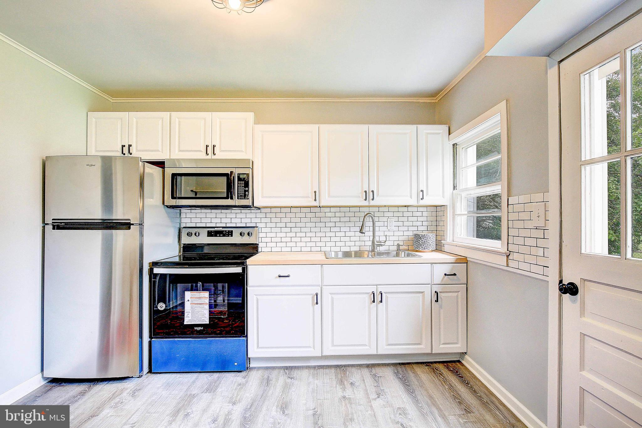707 Kingfisher Road Deale, MD 20751 - Photo 9 of 39 Gallery Image 9