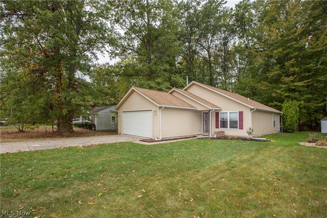 5244 Main Avenue North Ridgeville, OH 44039 - Photo 3 of 32