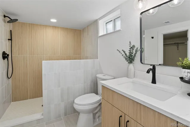 $850,000 | 3724 East Nielsen Lane, Denver, CO 80210