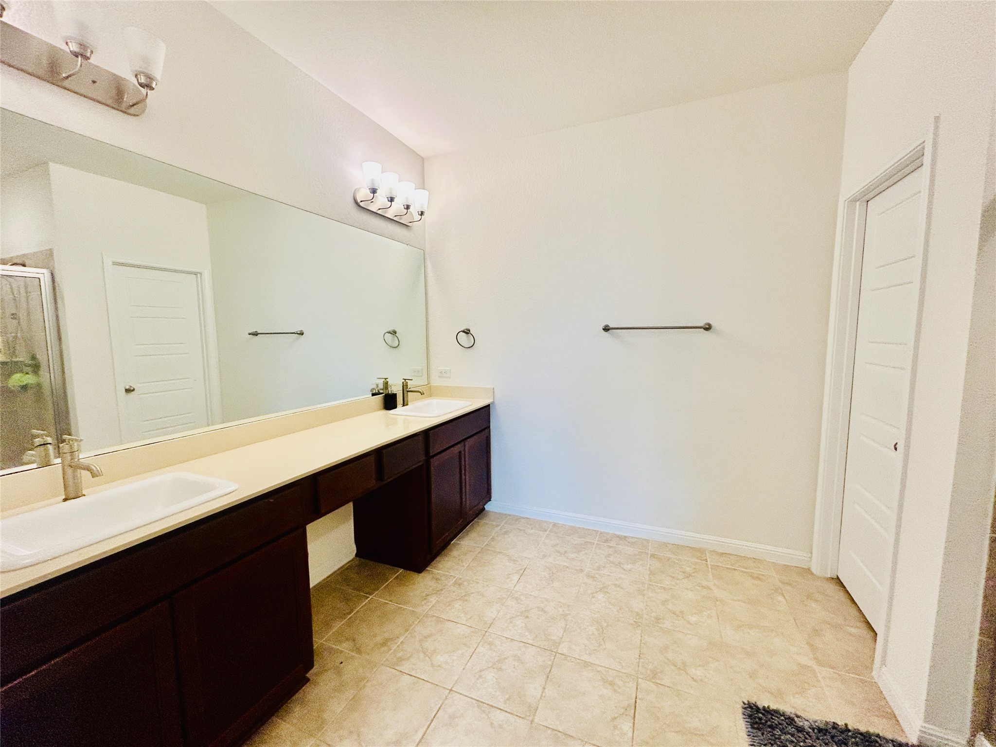 428 Gaida Loop Georgetown, TX 78628 - Photo 14 of 33