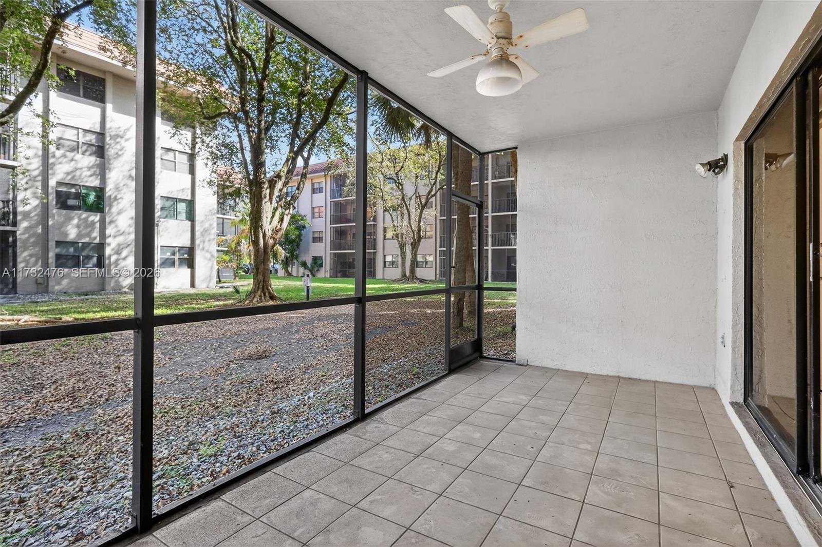 481 Ives Dairy Road, Unit 1054 Miami, FL 33179 - Photo 24 of 36