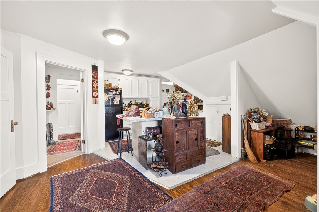 32-34 Strathallan Park Rochester, NY 14607 - Photo 29 of 50 Unit #4 on 2nd & 3rd floor - 3 BR/2.5 BA
