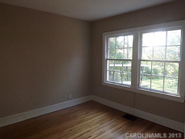 1361 Bethel Road Charlotte, NC 28208 - Photo 12 of 16