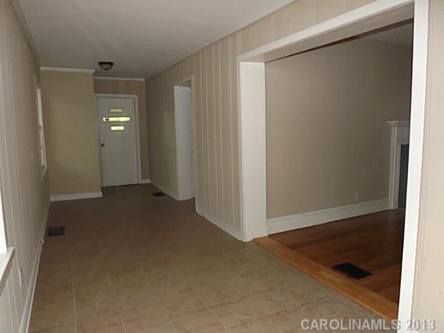 1361 Bethel Road Charlotte, NC 28208 - Photo 6 of 16