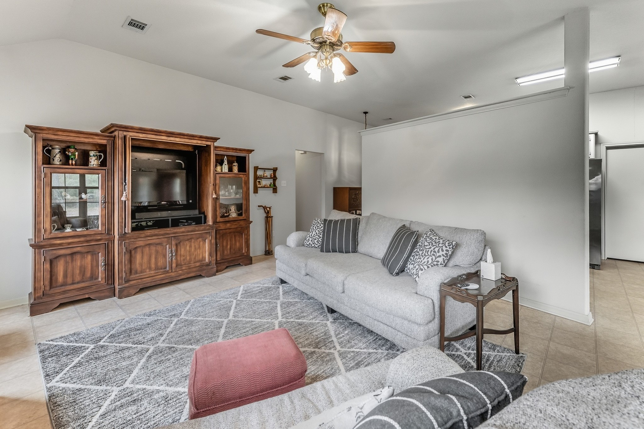 691 Bishop Road Huntsville, TX 77320 - Photo 6 of 32