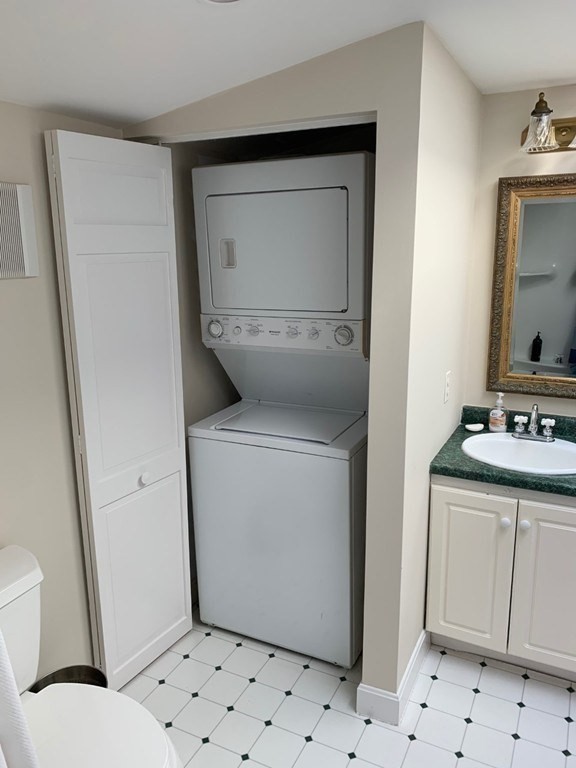 103 Central Street, Unit 3 Wellesley, MA 02482 - Photo 5 of 14