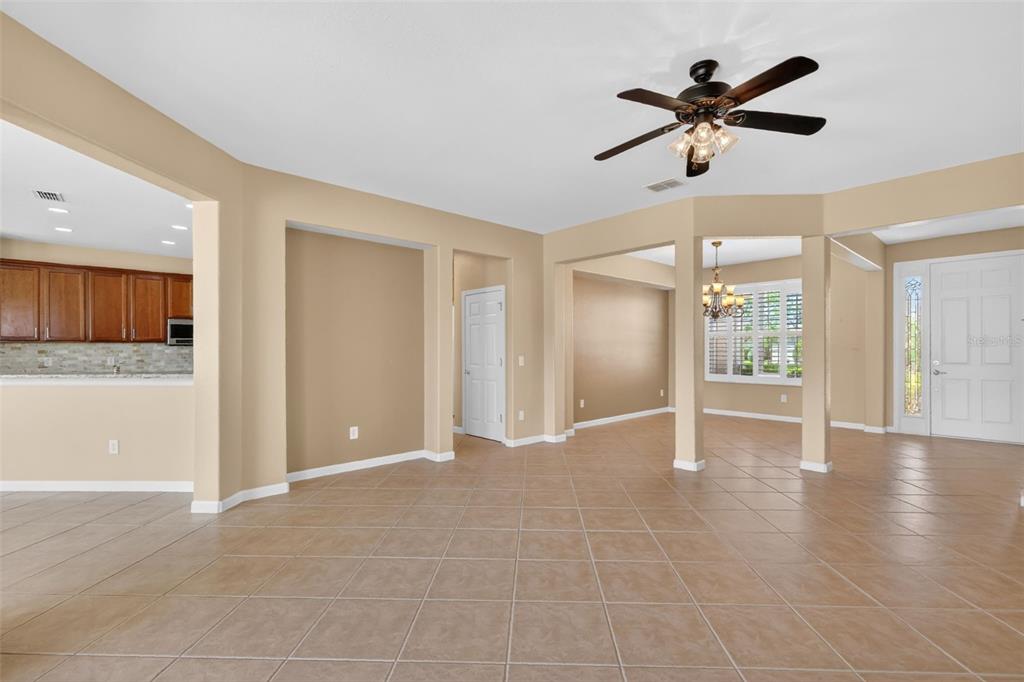 9455 Southwest 71st Loop Ocala, FL 34481 - Photo 6 of 37 Gallery Image 6