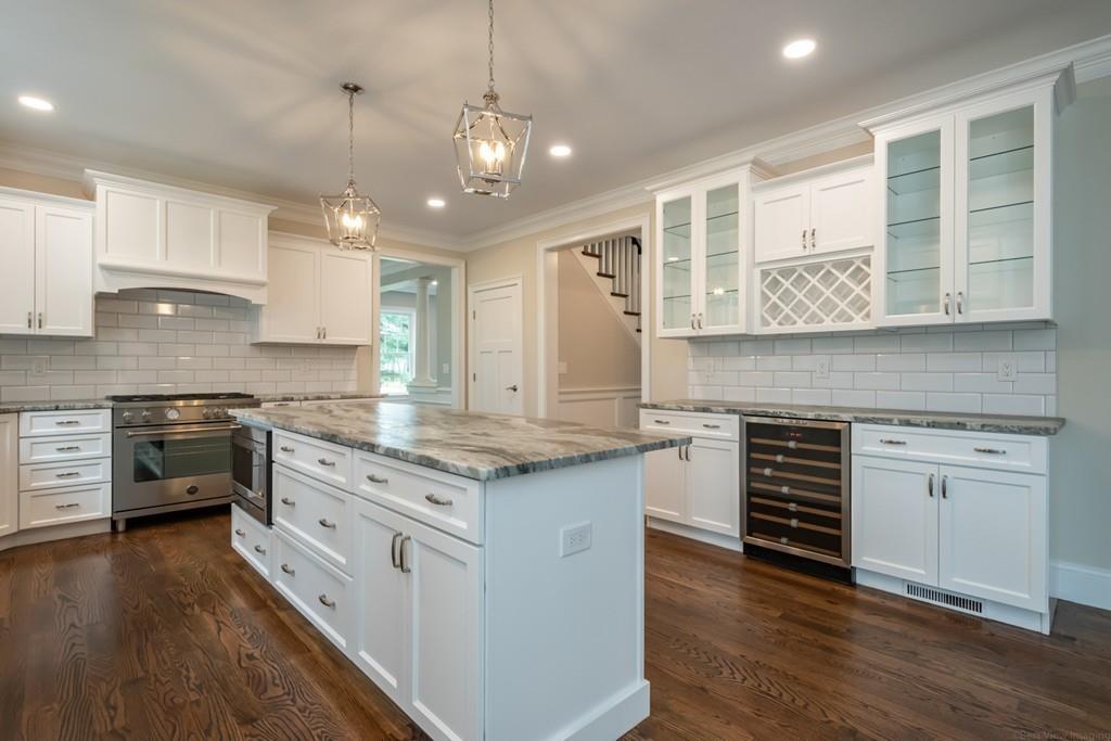 822 Barretts Mill Road Concord, MA 01742 - Photo 2 of 41 Gallery Image 2