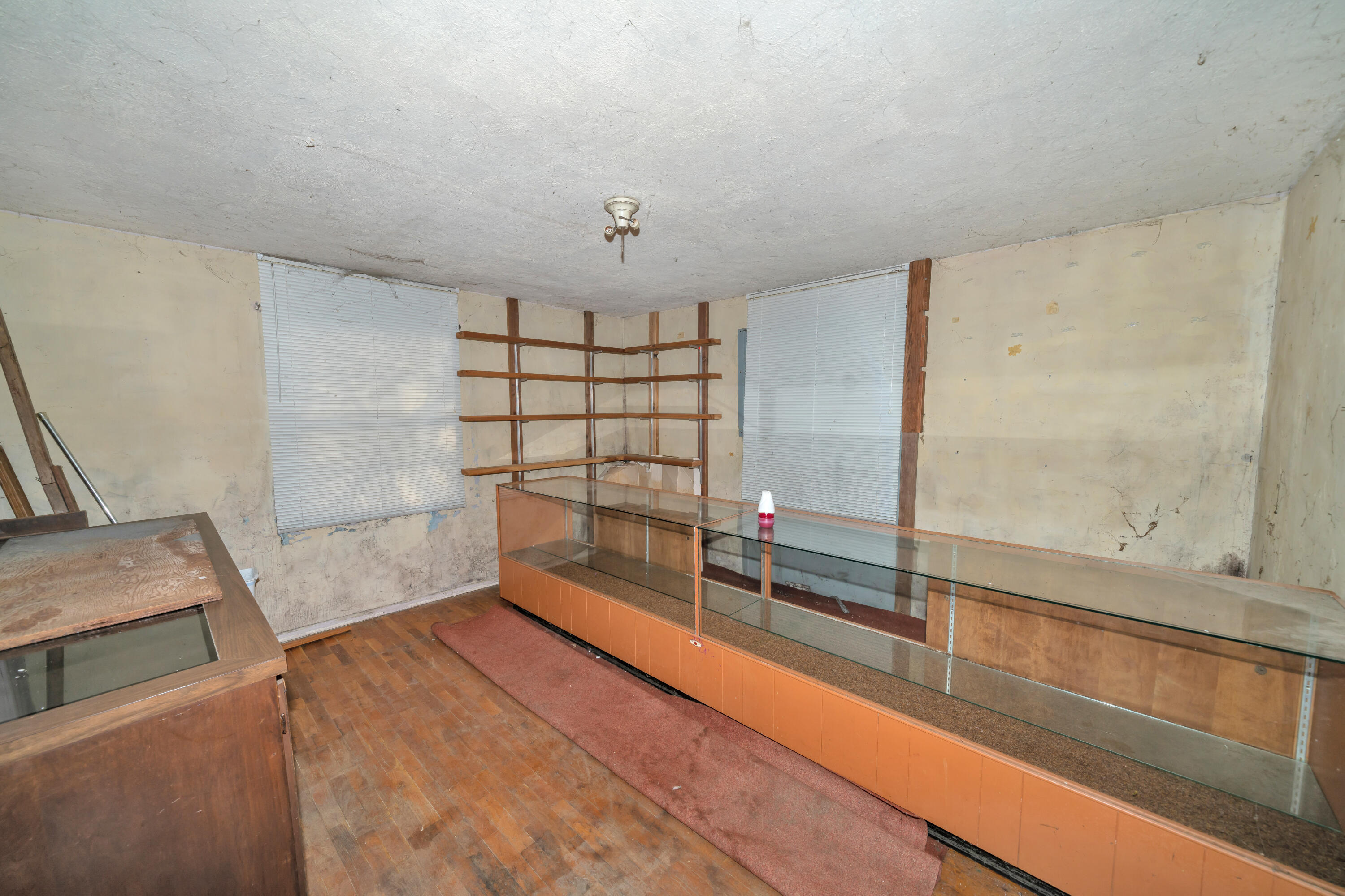 300 Riley Road Eagle Point, OR 97524 - Photo 24 of 40 Interior2