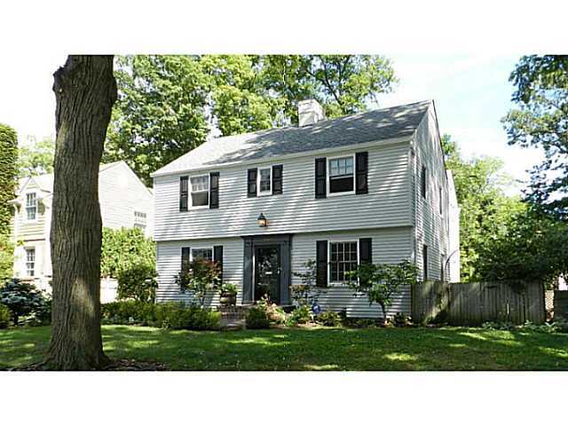 2690 Berwyn Road Upper Arlington, OH 43221 - Photo 3 of 24