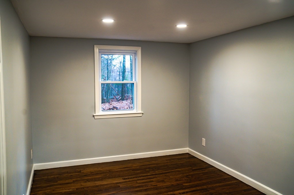 11 Gates Pond Road Berlin, MA 01503 - Photo 14 of 20