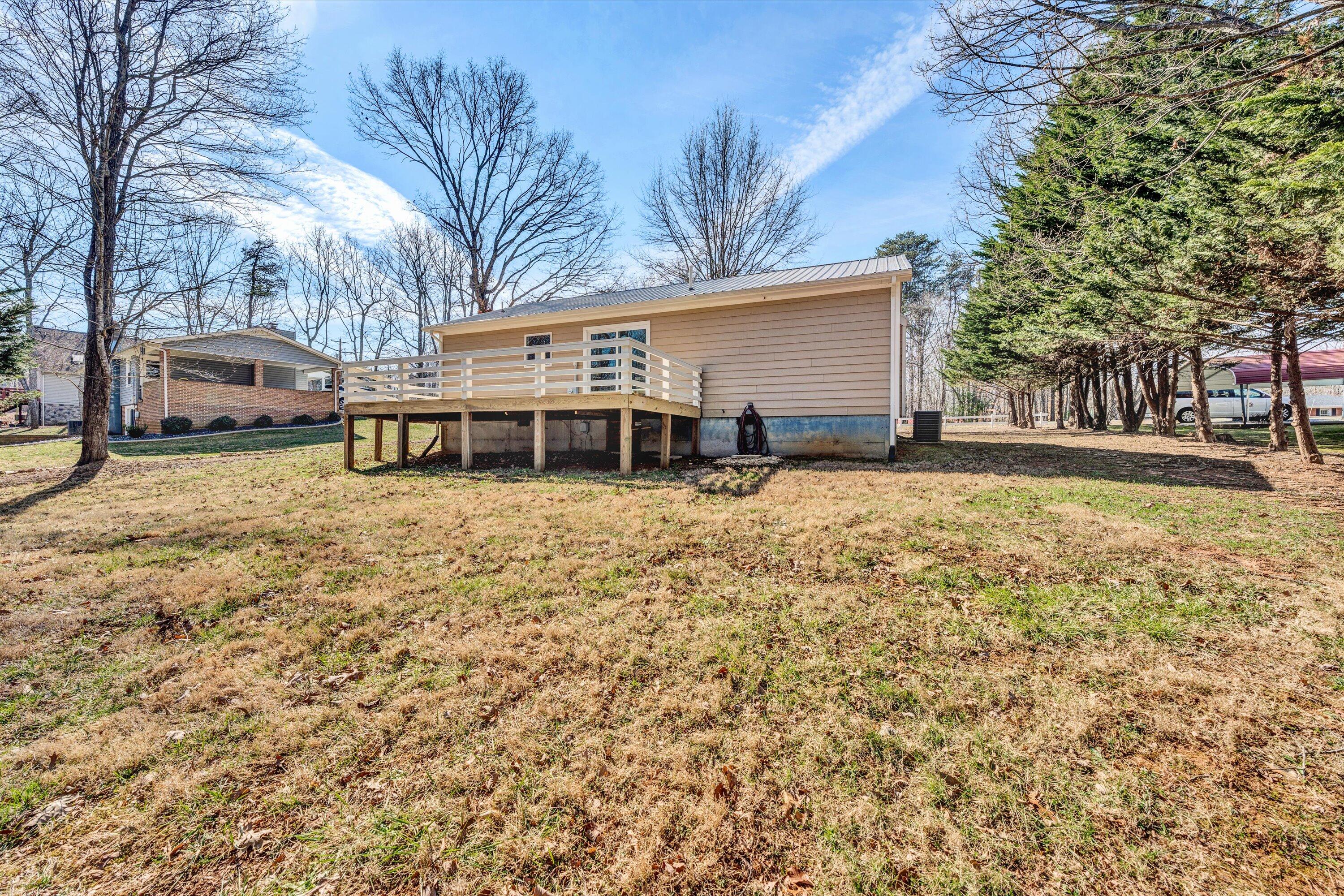 2005 Webster Road Glade Hill, VA 24092 - Photo 22 of 24 22-022020240061