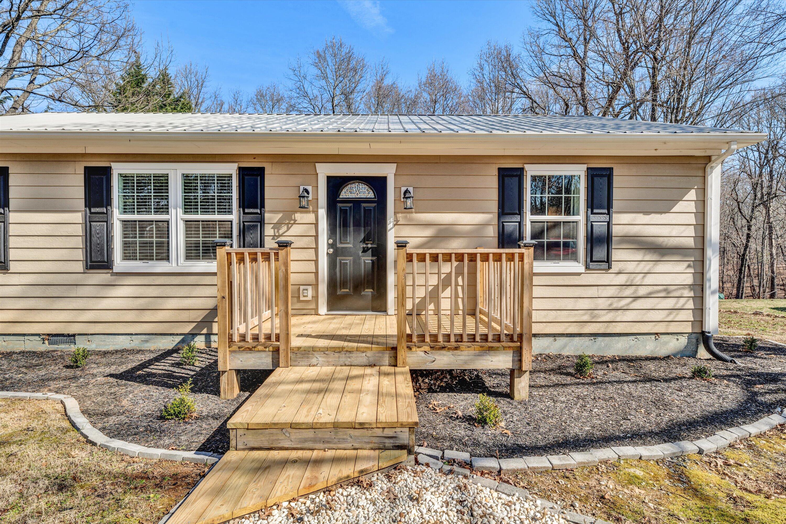 2005 Webster Road Glade Hill, VA 24092 - Photo 4 of 24 04-022020240056