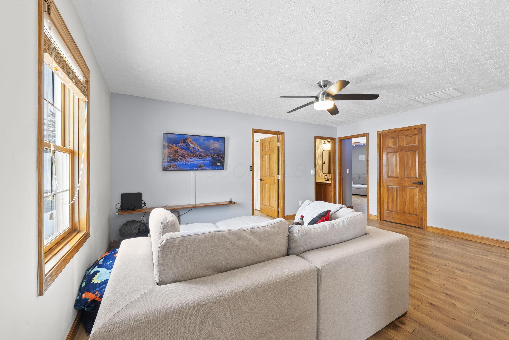 6206 Feder Road Columbus, OH 43228 - Photo 23 of 49 23-web-or-mls-DSC05612