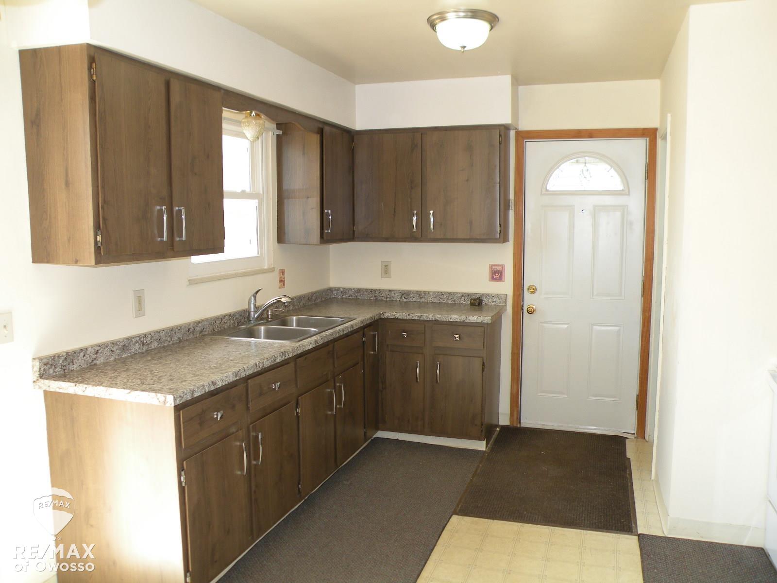 3768 Allan Road Owosso, MI 48867 - Photo 6 of 20 Kitchen