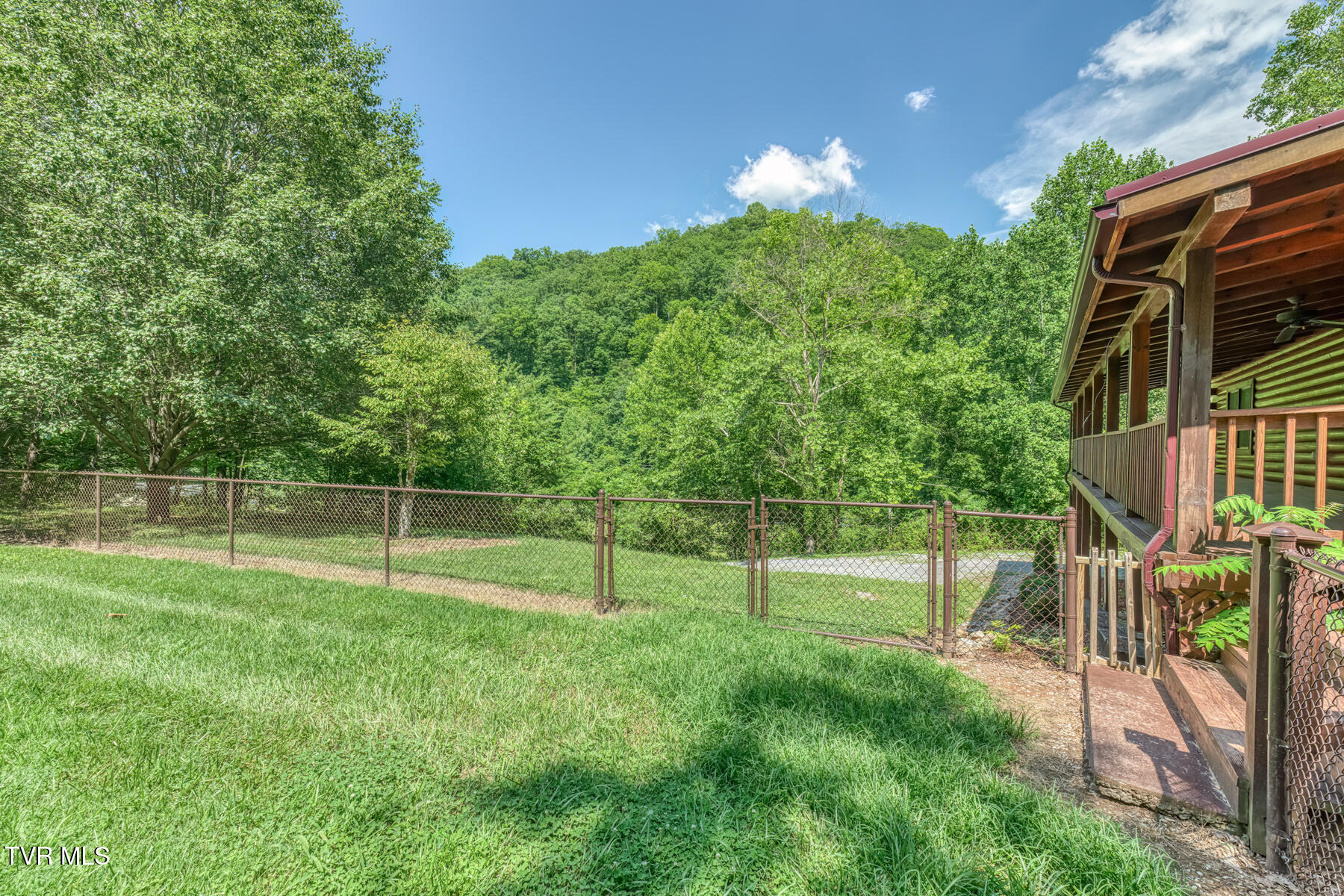 265 Minton Hollow Road Elizabethton, TN 37643 - Photo 44 of 52 265 Minton Hollow Rd-57